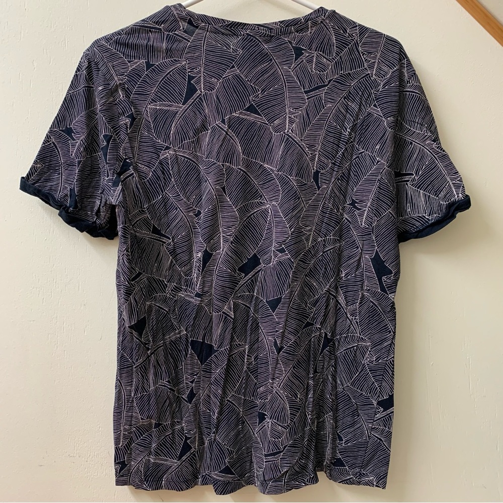 H&M Men’s Shirt - Picture 2 of 3